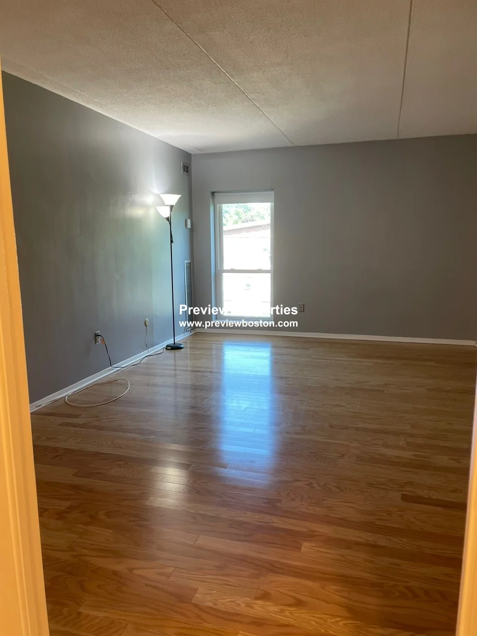 50 Broadlawn Park, Chestnut Hill