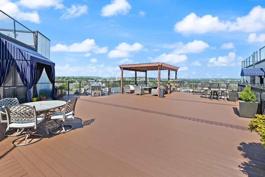 87 Medford St, Tufts University