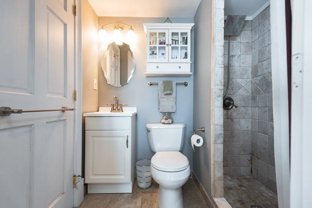 26 Beach St, Boston