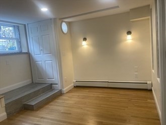 75 Lexington St, Watertown