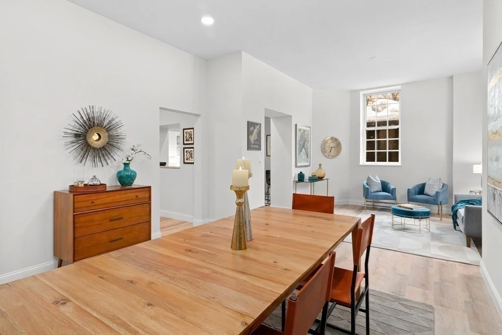 65 Glen Rd, Brookline Village