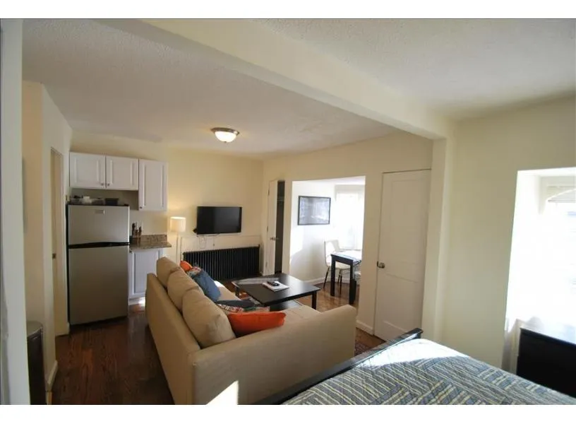 538 East Broadway, South Boston