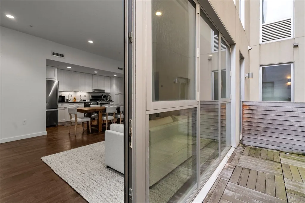 126 Salem, North End