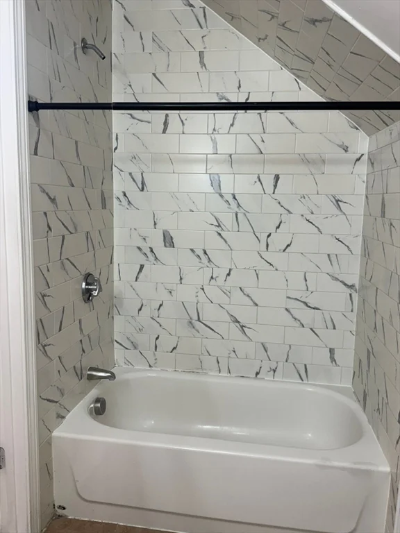 61 Crescent Ave, Chelsea