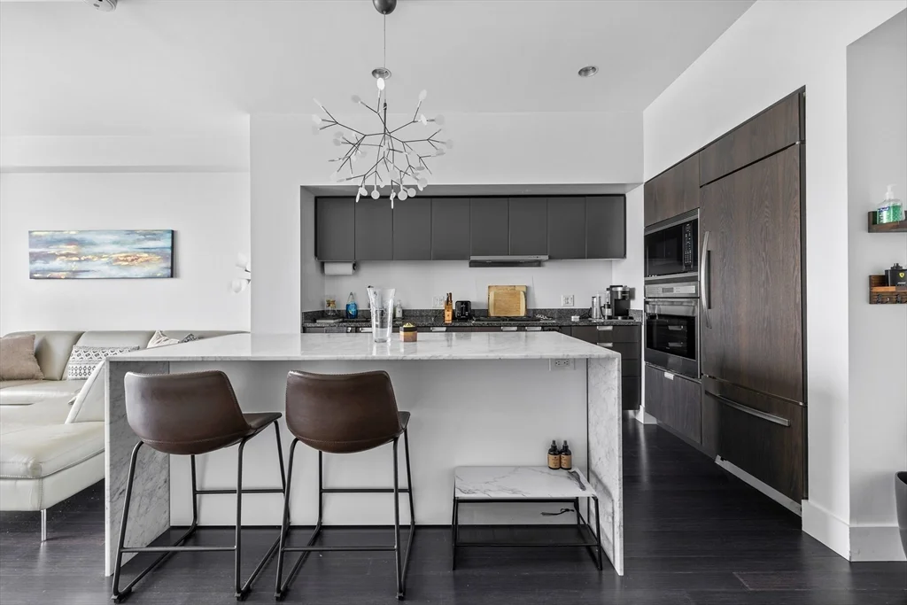 110 Stuart St, Back Bay