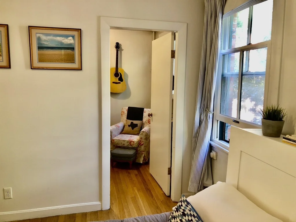 37 Lawrence St, South End