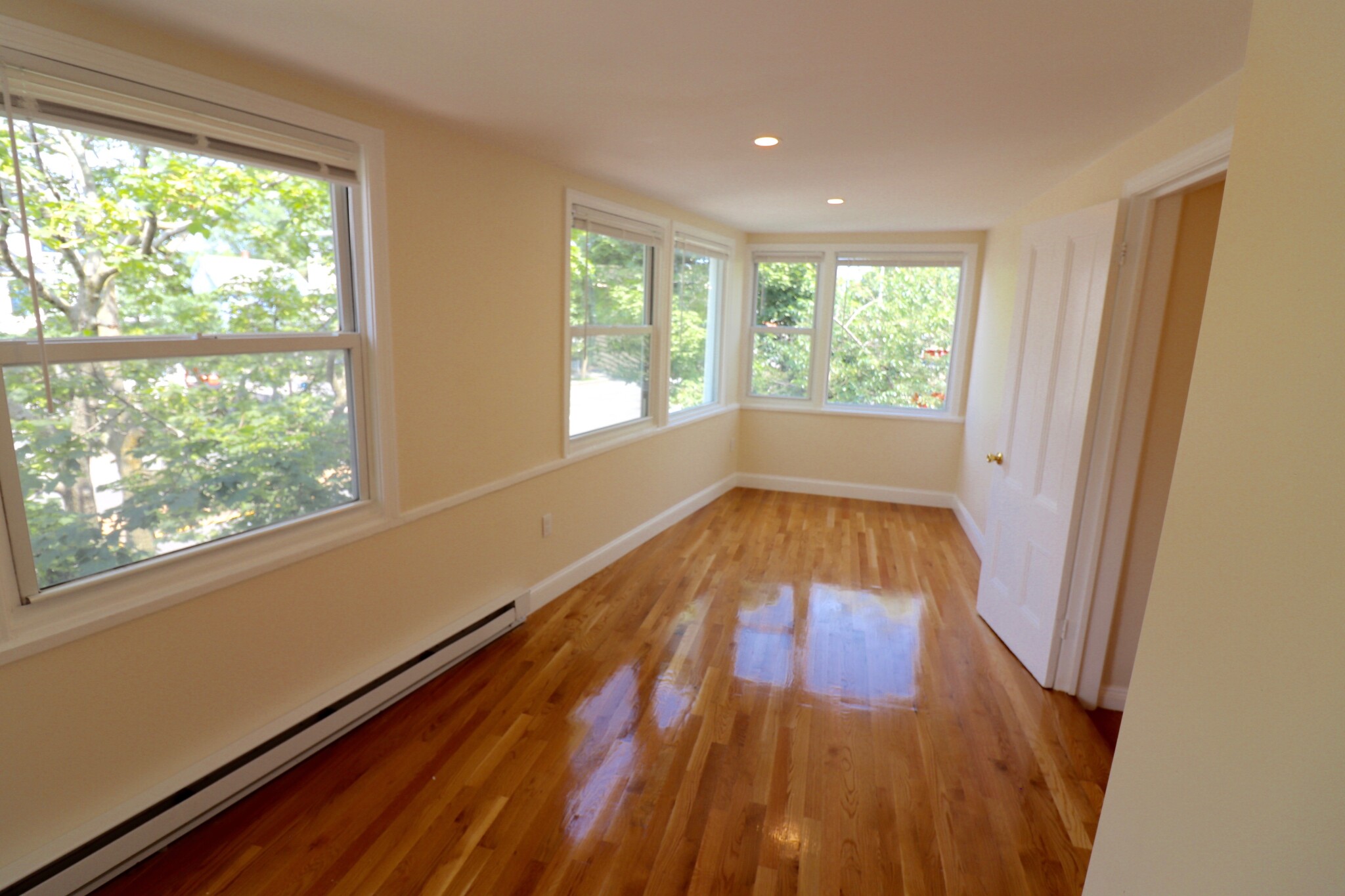 2572 Massachusetts Ave, North Cambridge