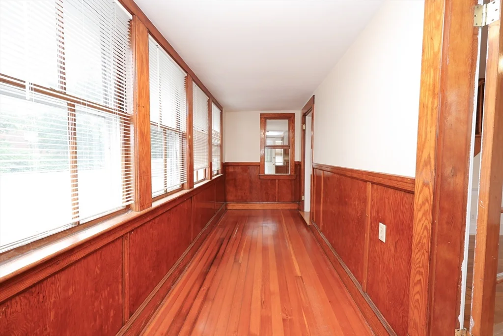 148 Neponset, Canton