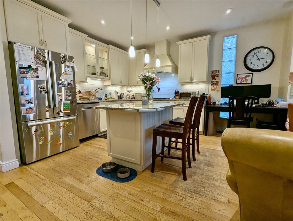 925 East Broadway, South Boston