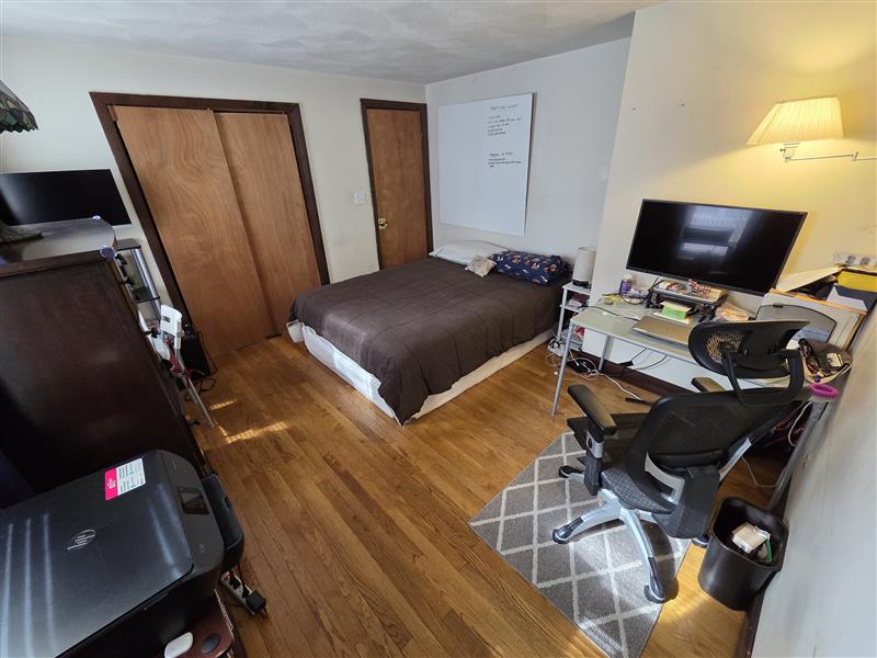 95 Kidder Ave, Powder House Square