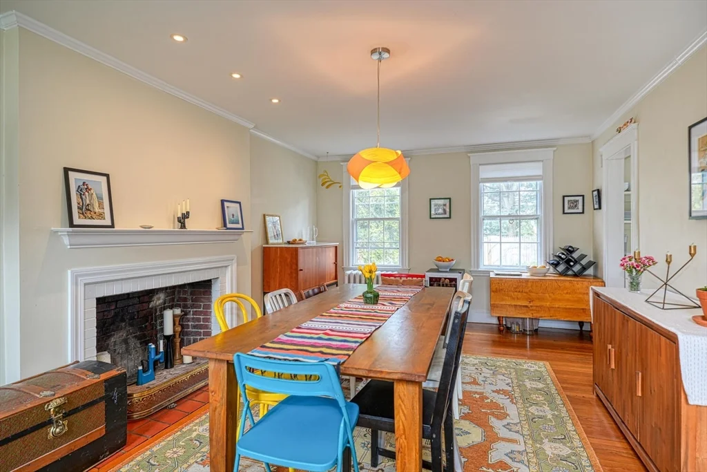 60 Kilburn Rd, Belmont