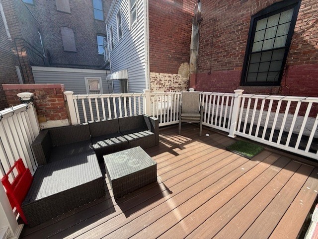 176 Endicott St, North End