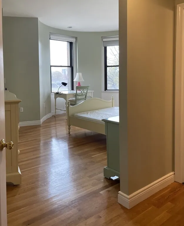 4 Charlesgate East, Back Bay