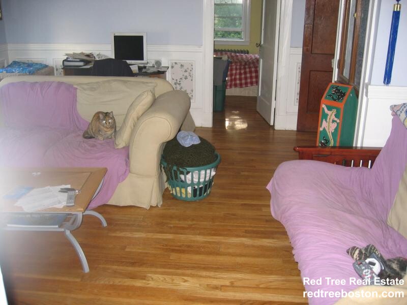 24 Oak Square Ave, Oak Square