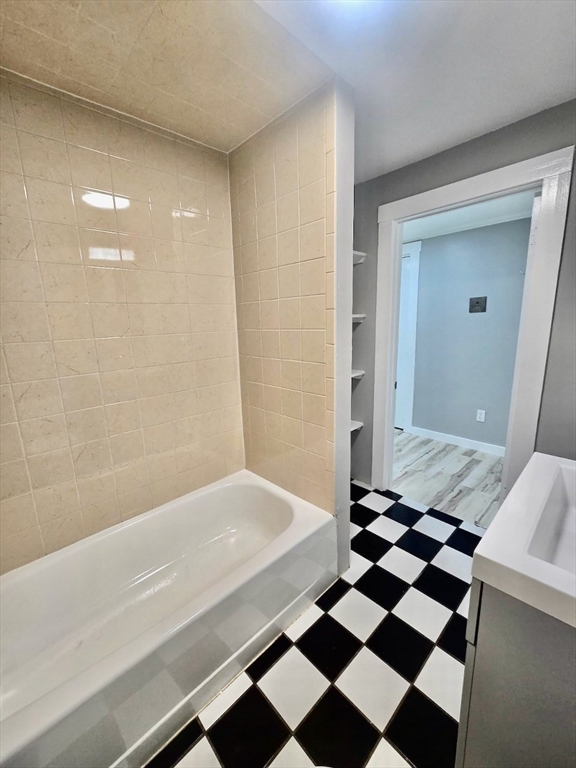 61 Gates St, South Boston