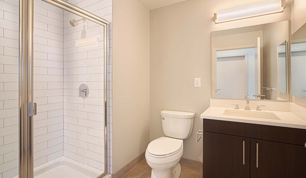 1 Canal St, North End