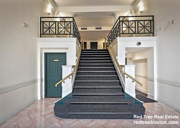 59 Brainerd Rd, Allston