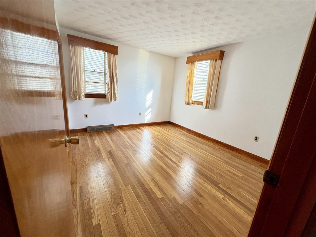 4 Easement Rd, Tewksbury