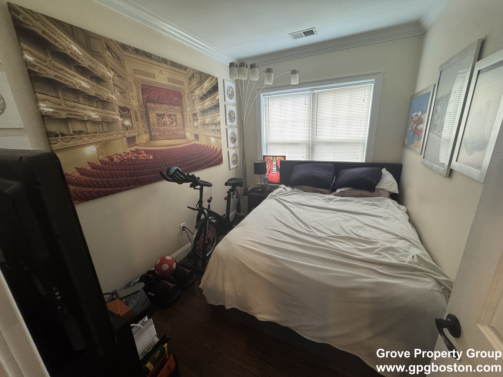 244 Paris St, East Boston