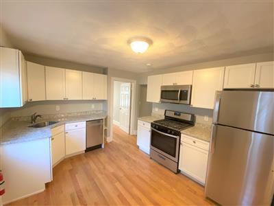 309 Highland Ave, Powder House Square