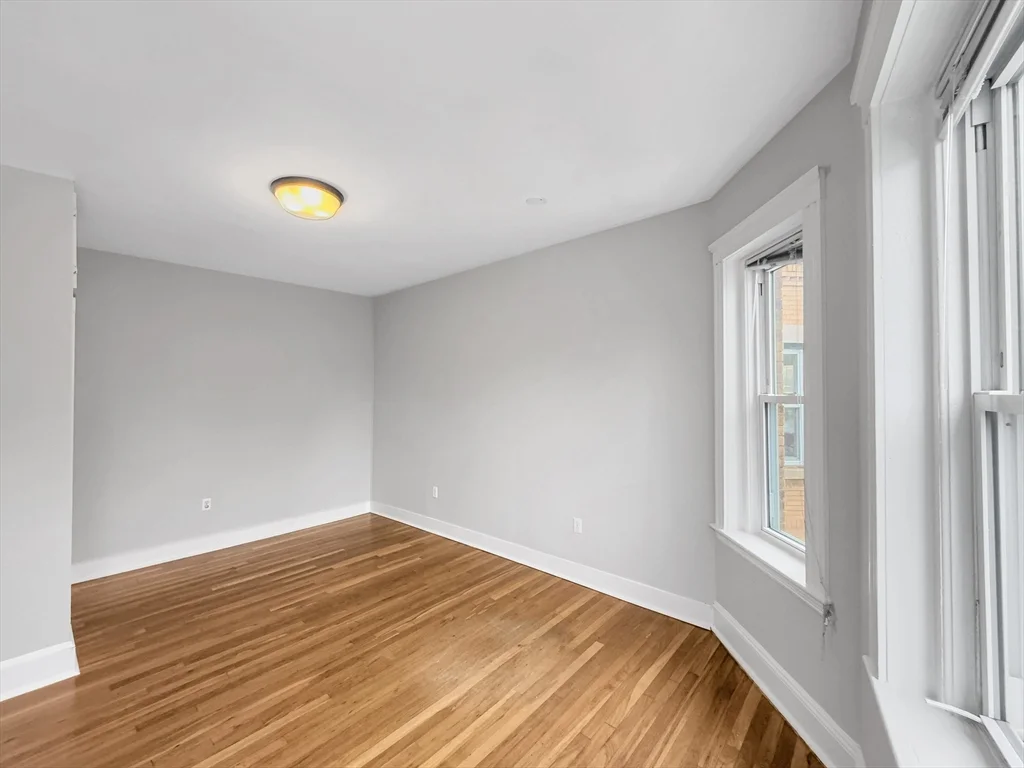 595 Centre St, Jamaica Plain