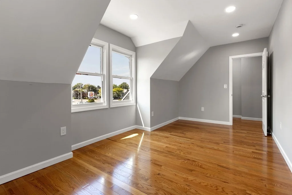 17 Shirley St, Quincy