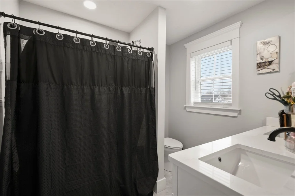 8 Patrick St, Attleboro