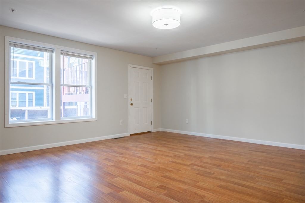 45 Chelsea St, East Boston