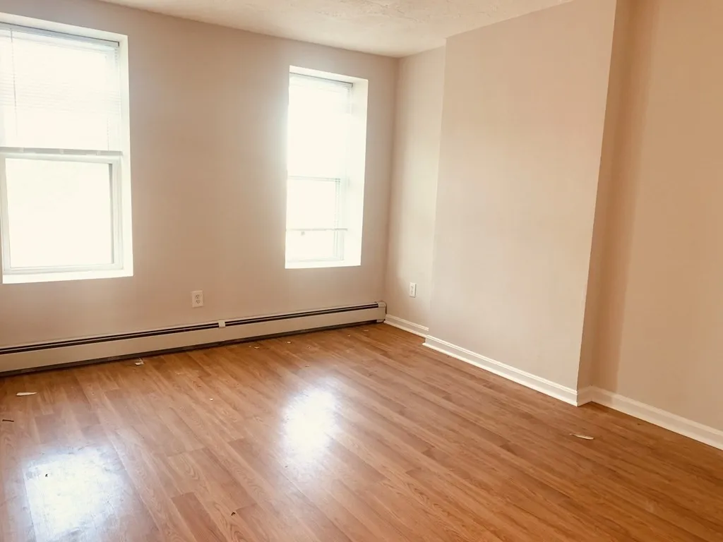 92 Hammond St, South End