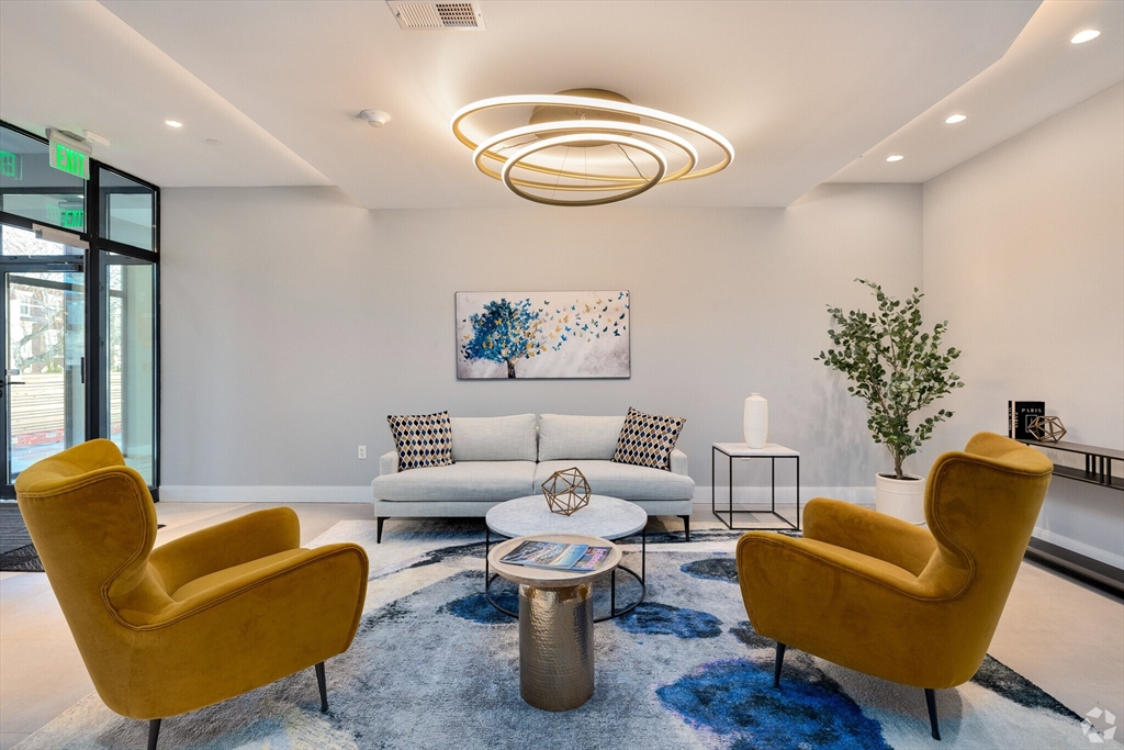 9 Central St, Somerville