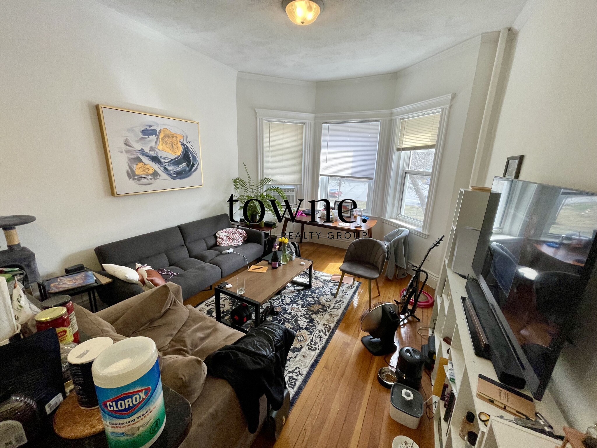 100 Queensberry St, Fenway