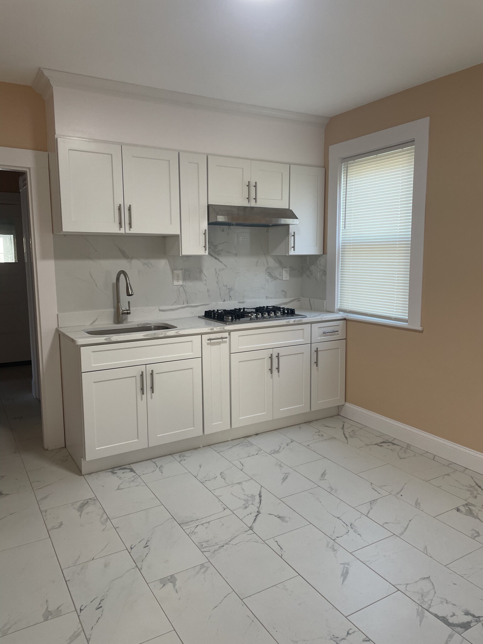 22 West Squantum St, North Quincy