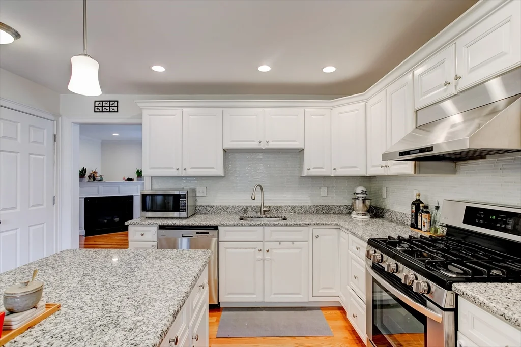 3 Hawthorne St, Woburn