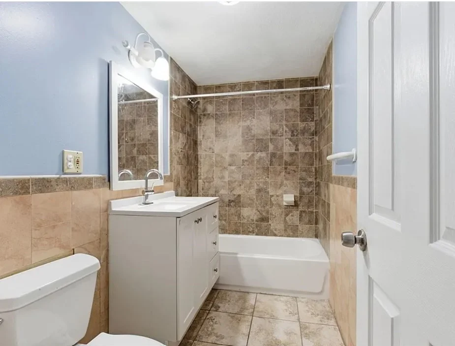 20 Leslie St, Dorchester