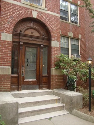 19 Short, Coolidge Corner