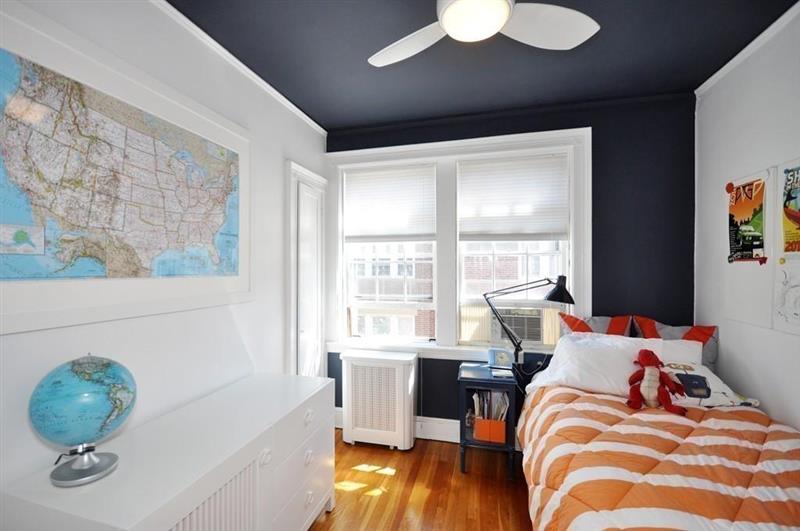 77 Martin St, Neighborhood Nine