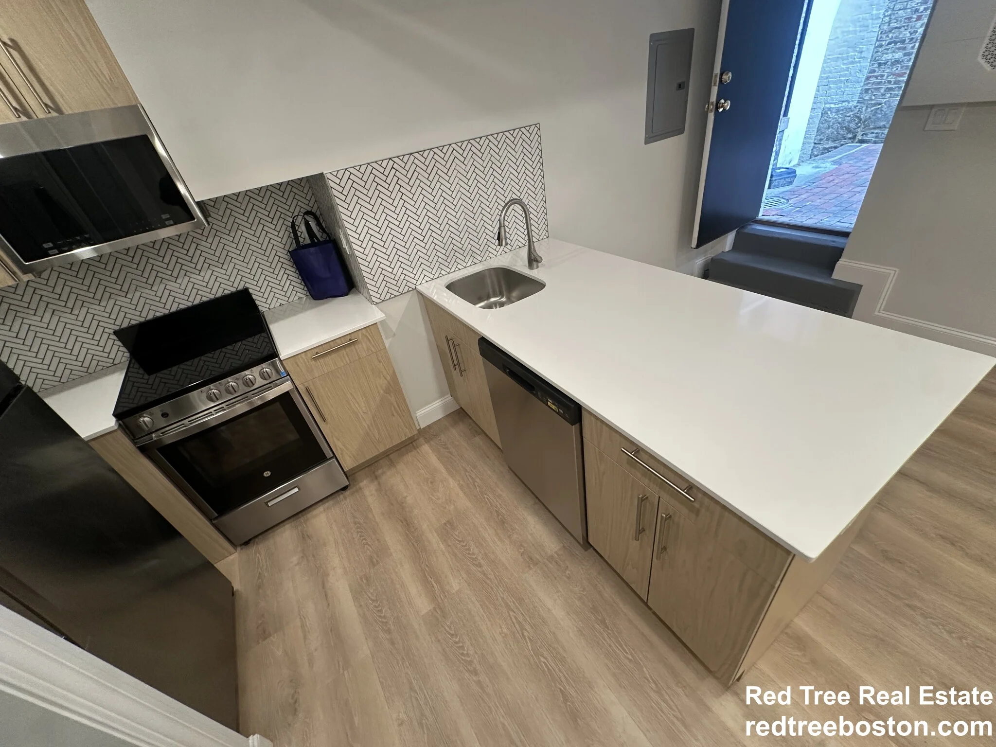 2 Joy St, Beacon Hill