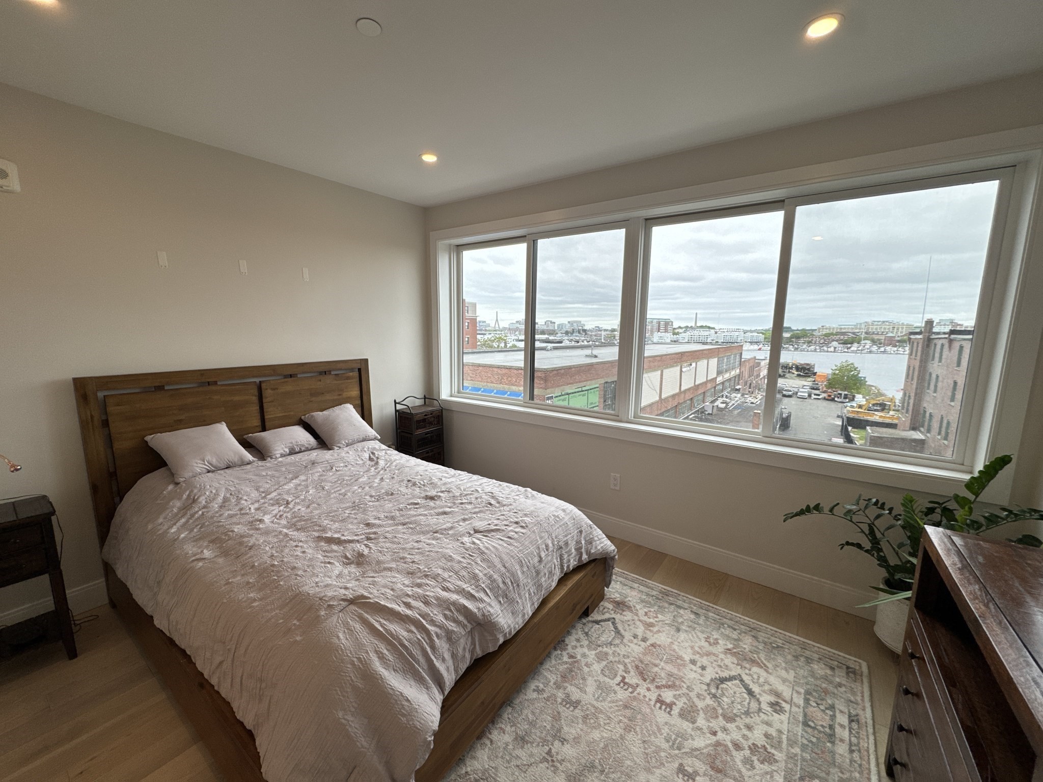 71 Border St, East Boston