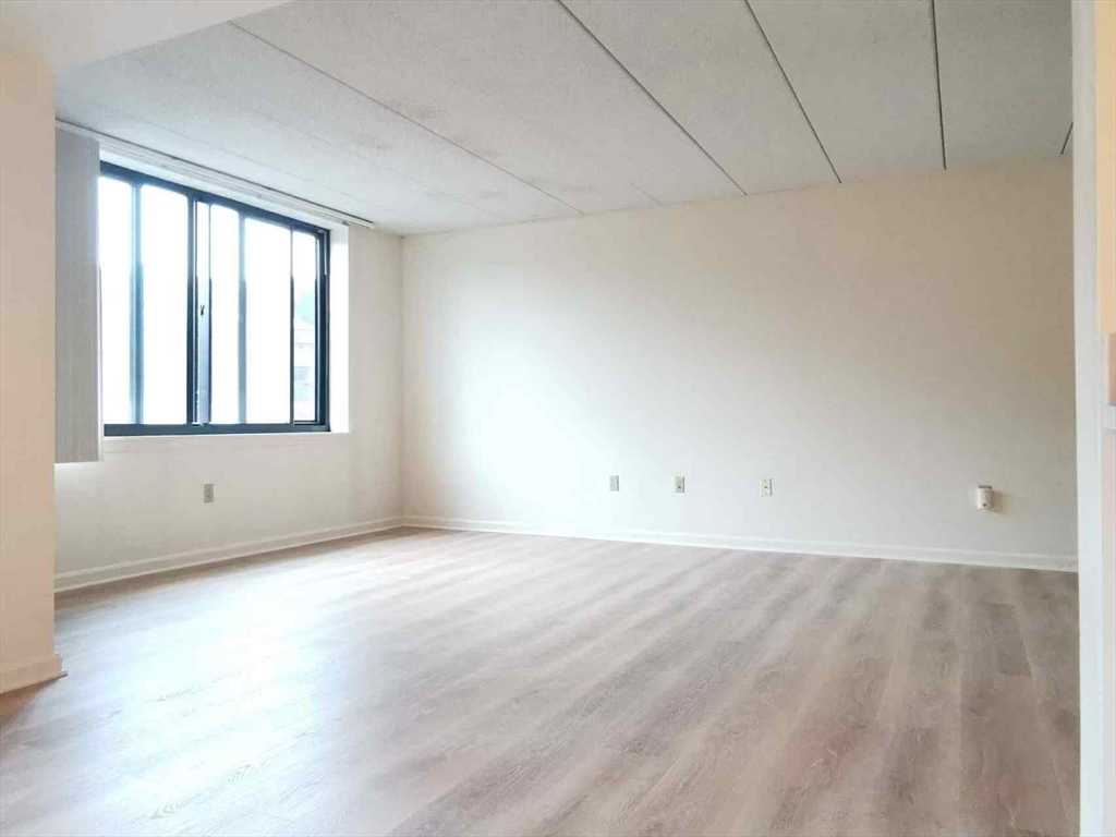 85 Brainerd Rd, Allston