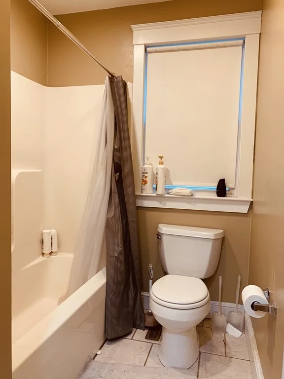 27 Iroquois, Mission Hill