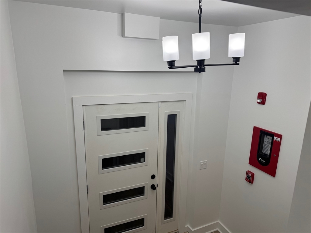 589 Haverhill St, Lawrence