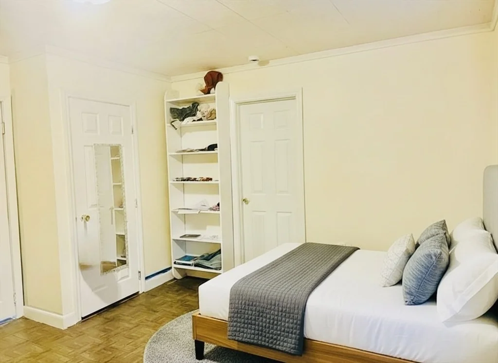 23 Winslow Ave, Brockton