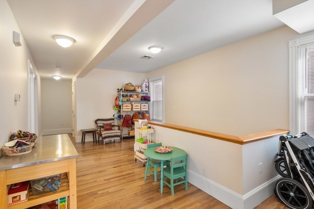 12 Magnolia Ave, Mid-Cambridge