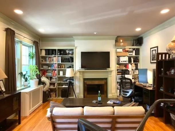 208 Fuller St, North Brookline