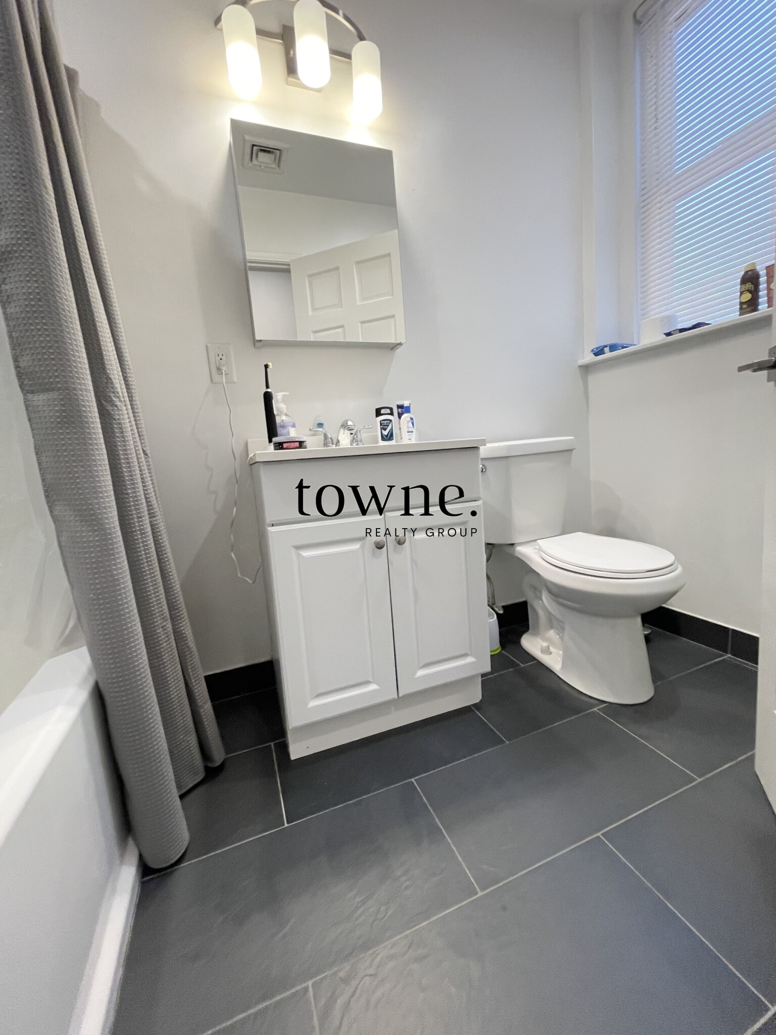 1406 Beacon St, Corey Hill