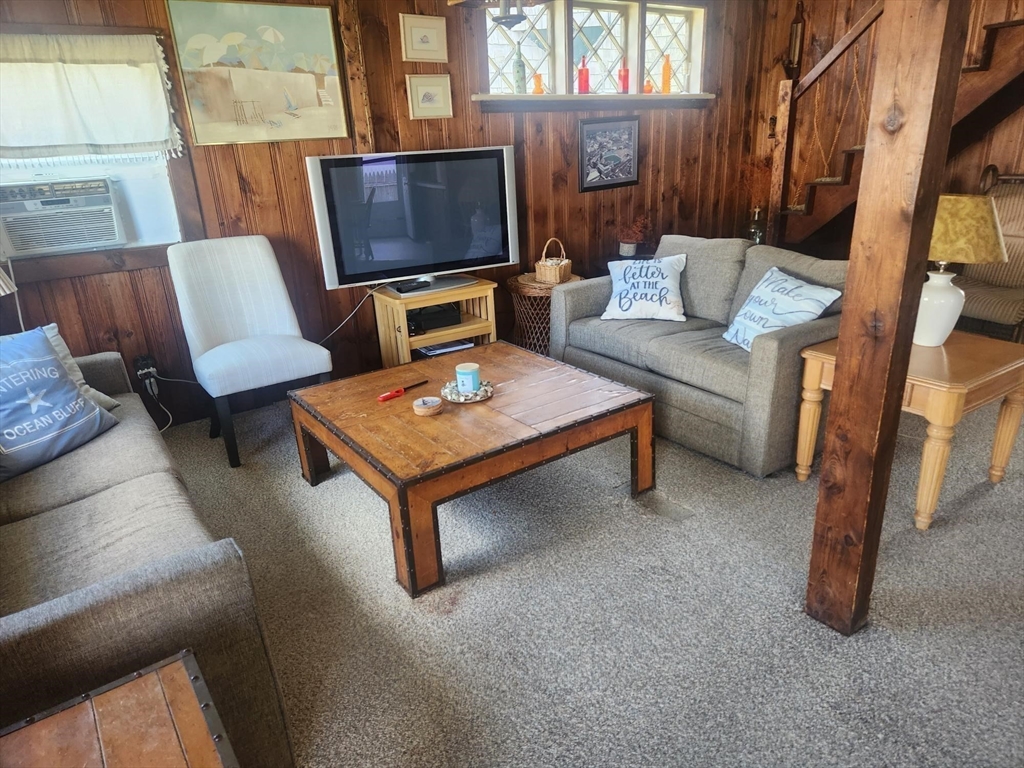 103 Foster Ave(winter), Ocean Bluff