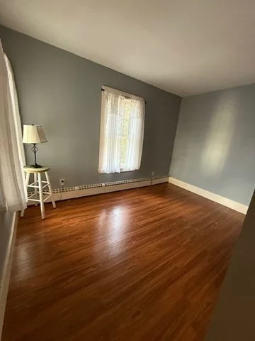 12 Mayhew St, Hopkinton