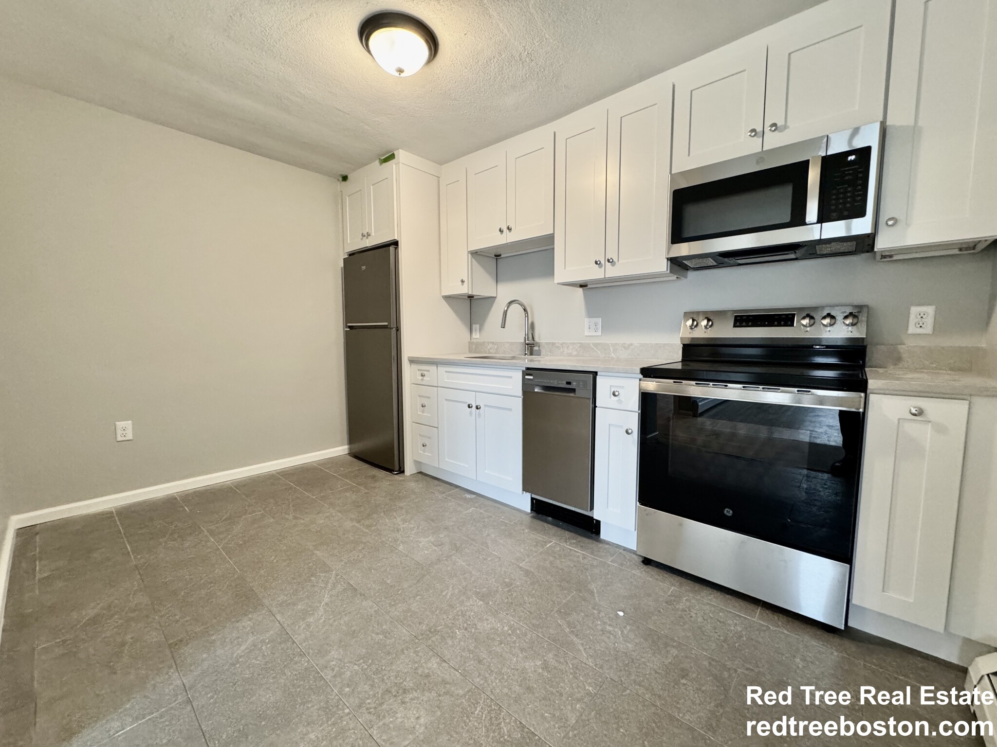 97 Spring St, West Roxbury