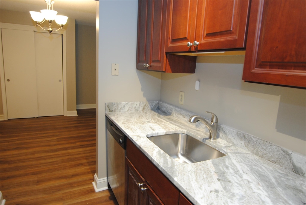 124 Eastern Ave, Manchester