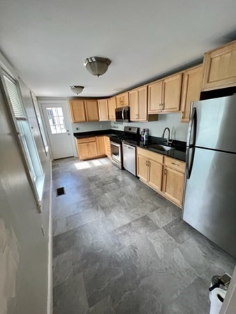 221 W 2nd St, South Boston